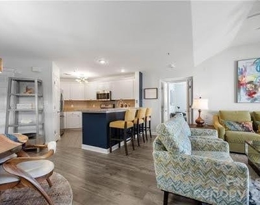 18015 Kings Point Drive - Photo Thumbnail 13