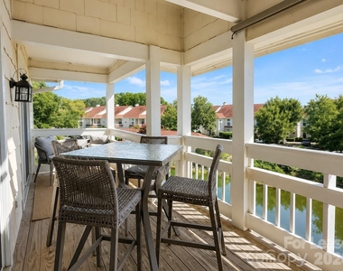 18015 Kings Point Drive - Photo Thumbnail 21