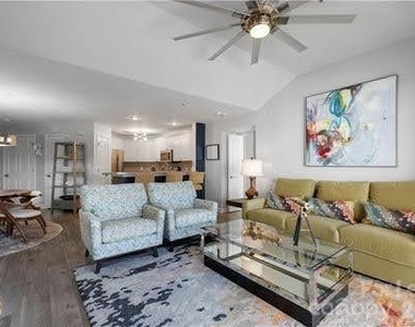 18015 Kings Point Drive - Photo Thumbnail 7