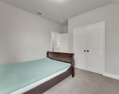 2743 Chimney Rock Road - Photo Thumbnail 19