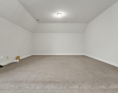 2743 Chimney Rock Road - Photo Thumbnail 34