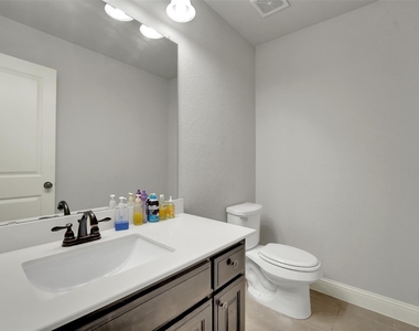 2743 Chimney Rock Road - Photo Thumbnail 28