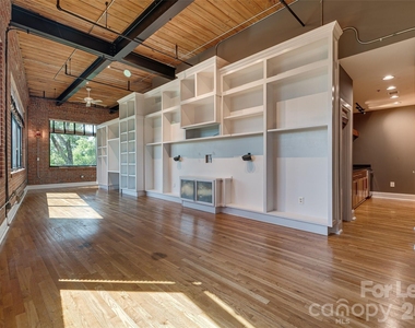 310 Arlington Avenue - Photo Thumbnail 9