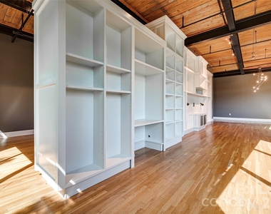 310 Arlington Avenue - Photo Thumbnail 28