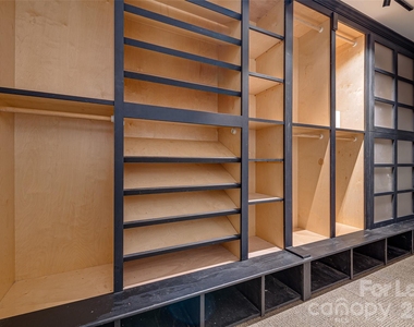 310 Arlington Avenue - Photo Thumbnail 43