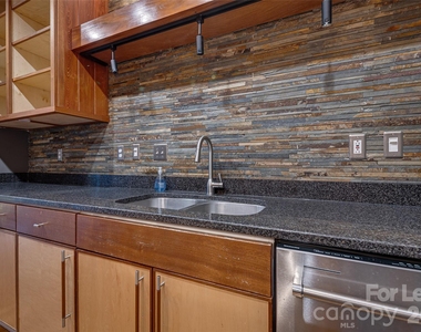 310 Arlington Avenue - Photo Thumbnail 24