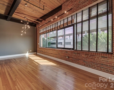 310 Arlington Avenue - Photo Thumbnail 16