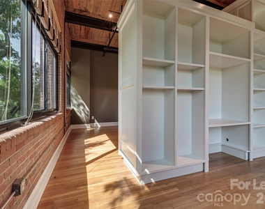 310 Arlington Avenue - Photo Thumbnail 27