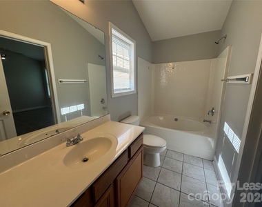 124 Crestwood Drive - Photo Thumbnail 13