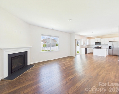 8185 Kennesaw Drive - Photo Thumbnail 4