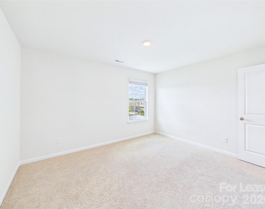 8185 Kennesaw Drive - Photo Thumbnail 16