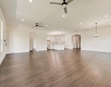 1045 Peppy San Drive - Photo Thumbnail 8