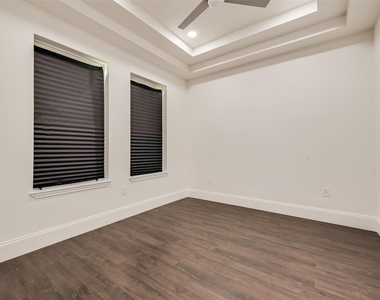 1045 Peppy San Drive - Photo Thumbnail 25