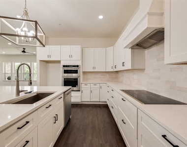 1045 Peppy San Drive - Photo Thumbnail 16