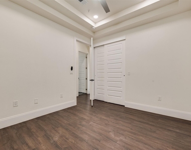 1045 Peppy San Drive - Photo Thumbnail 18