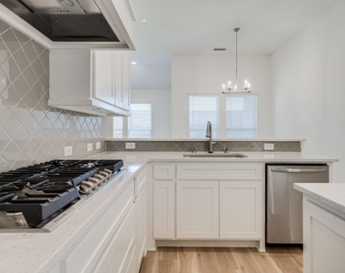 6244 Mulberry Creek Lane - Photo Thumbnail 5
