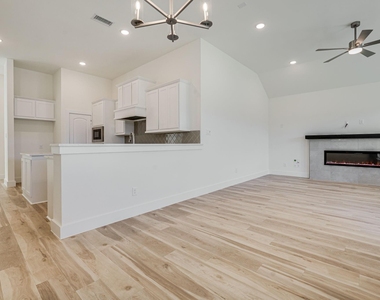 6244 Mulberry Creek Lane - Photo Thumbnail 8