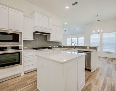 6244 Mulberry Creek Lane - Photo Thumbnail 4
