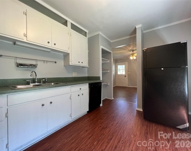 363 Pine Street - Photo Thumbnail 3