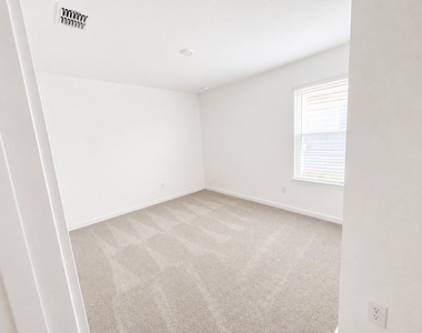 608 Sandhill Crane Lane - Photo Thumbnail 3
