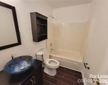 6418 Nevin Glen Drive - Photo Thumbnail 11
