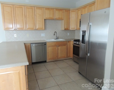 14555 Adair Manor Court - Photo Thumbnail 4
