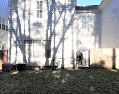 14555 Adair Manor Court - Photo Thumbnail 24