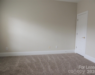14555 Adair Manor Court - Photo Thumbnail 16