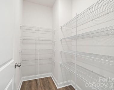 1024 Arbury Way - Photo Thumbnail 11