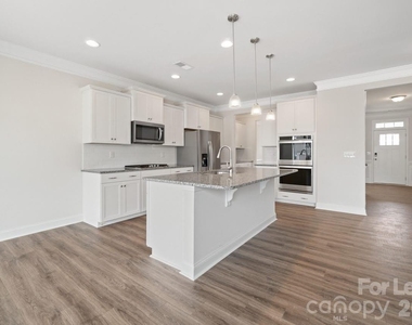 1024 Arbury Way - Photo Thumbnail 7
