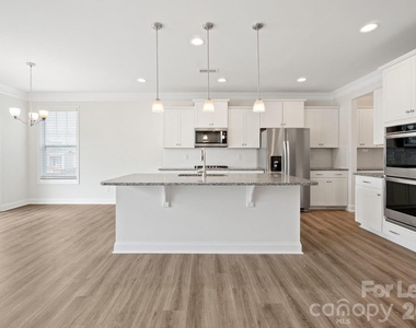1024 Arbury Way - Photo Thumbnail 6