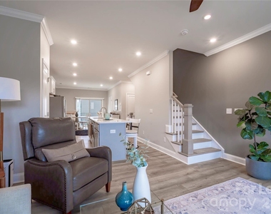 146 Judson Avenue - Photo Thumbnail 10
