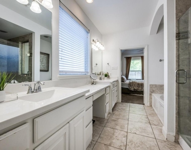 863 Forest Street - Photo Thumbnail 14