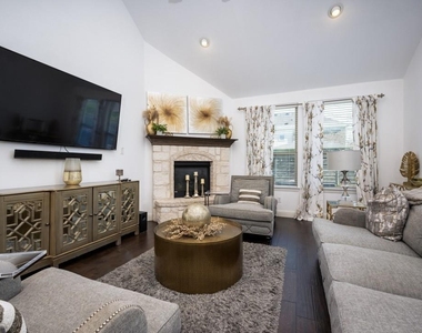 863 Forest Street - Photo Thumbnail 11