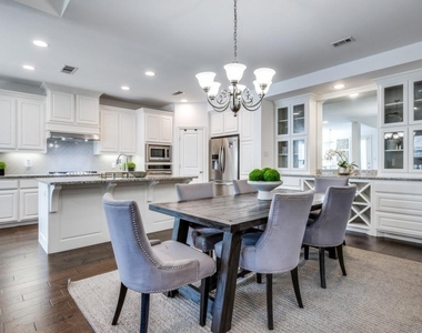 863 Forest Street - Photo Thumbnail 7