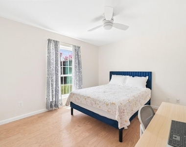 6035 Berry Trail Court - Photo Thumbnail 26