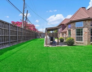 6035 Berry Trail Court - Photo Thumbnail 31