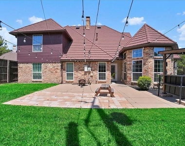6035 Berry Trail Court - Photo Thumbnail 30