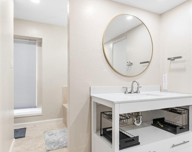 6035 Berry Trail Court - Photo Thumbnail 21