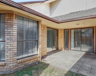 4045 Saint Christopher Lane - Photo Thumbnail 14