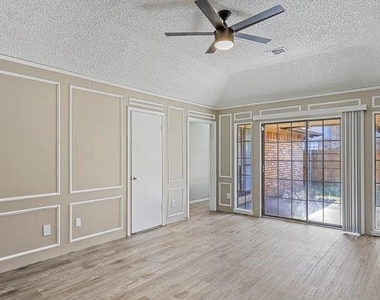 4045 Saint Christopher Lane - Photo Thumbnail 6