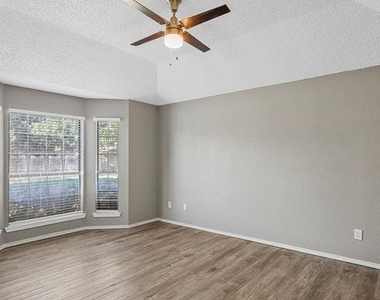 4045 Saint Christopher Lane - Photo Thumbnail 11