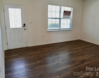 3276 Hawksbill Street Sw - Photo Thumbnail 10