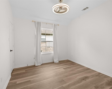 3325 Edwards Drive - Photo Thumbnail 23