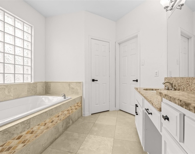 3325 Edwards Drive - Photo Thumbnail 14