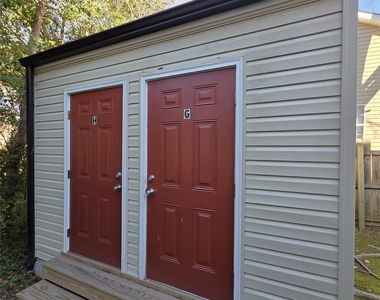 268 Southcircle Drive Nw - Photo Thumbnail 14