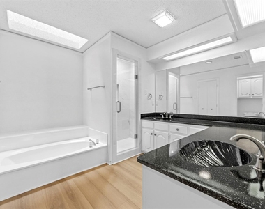 4007 Saint Christopher Lane - Photo Thumbnail 8