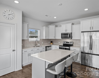 2502 Waverly Drive - Photo Thumbnail 1