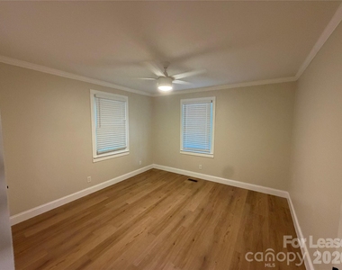 4318 Raney Way - Photo Thumbnail 20