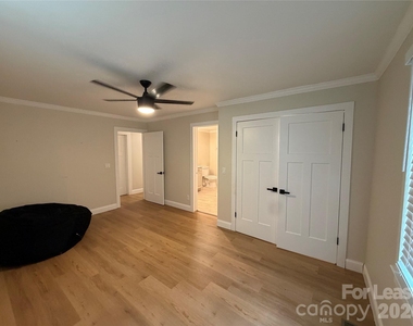 4318 Raney Way - Photo Thumbnail 17